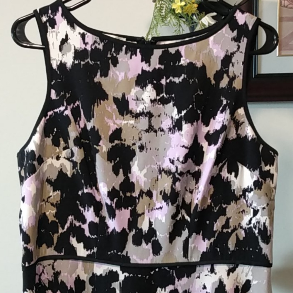 London Times Size 12 Sleeveless Print Dress